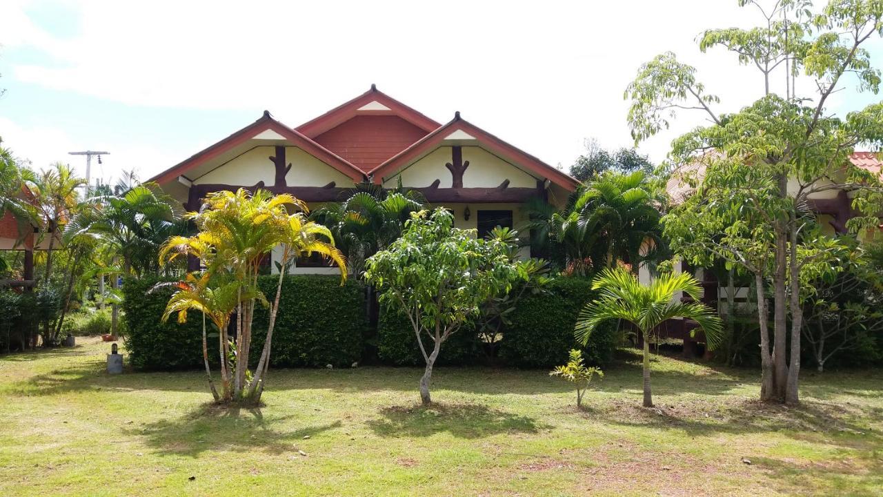 Lanta School Beach Resort Ko Lanta Exterior foto